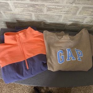 Lot of 2 Women’s sweatshirts.